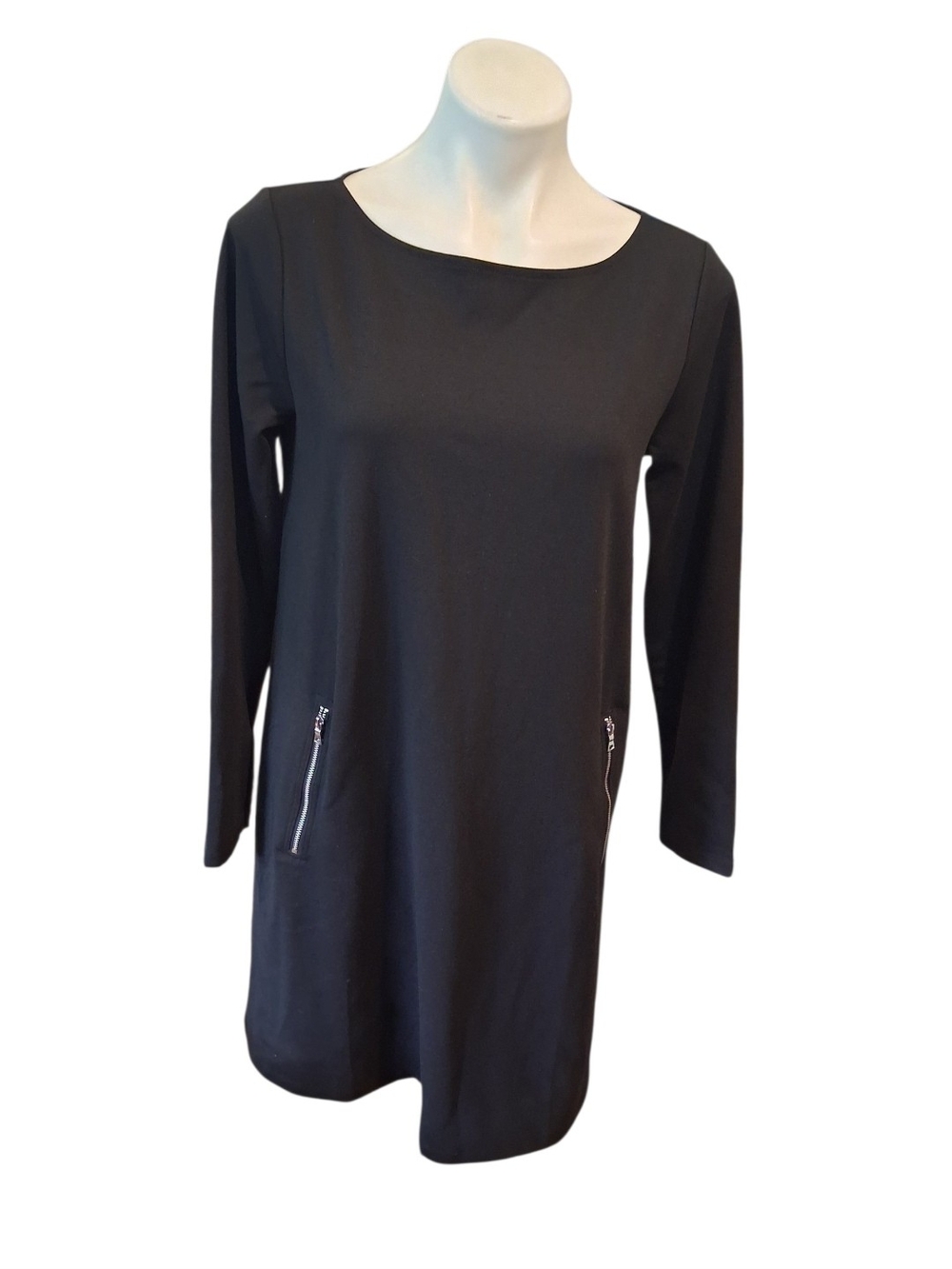 Gap Classic Black Long-Sleeve Shift Dress